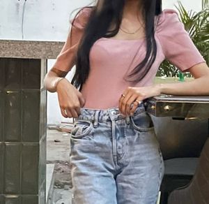 Peach Stretchable body fitting top