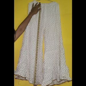 White Garara, Sharara Plazzo, Palazzo