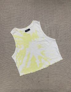 Trendy Tie-Dye Cropped Tank Top