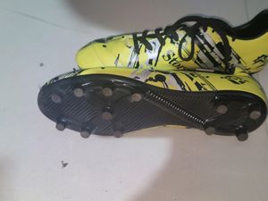 Nivia Mens Football Shoes. Unused. No Coins.