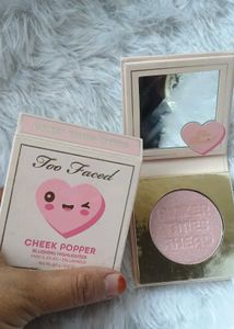 too faced highliter with tag