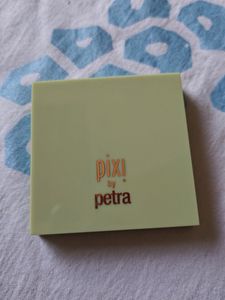 Pixi Powder Foundation