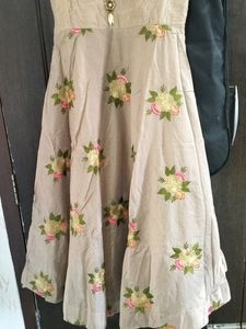 Beautiful Gown Wear Only twice In A Gud Condition