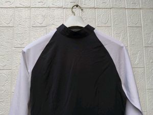 New with tag Stylish Long Sleeve Rash Guard Top