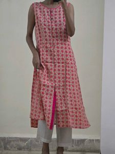 Chic Pink Floral Sleeveless Kurta