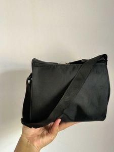 small bag to carry tiffin