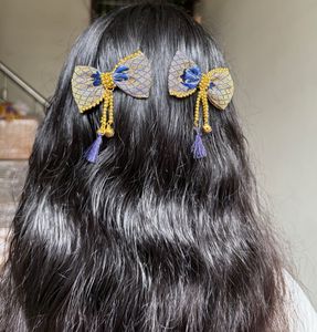 pack of 2 Blue &amp; Gold Embellished Hair Clips