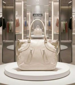 Cream Handbag (FREE DELIVERY)
