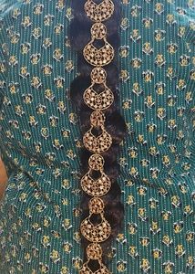 Gold-Toned Jadanagam Hair Ornament