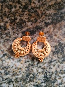 Earrings And Hair Clips An Bangle