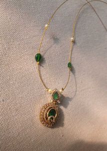 Elegant Gold Tone Emerald Necklace
