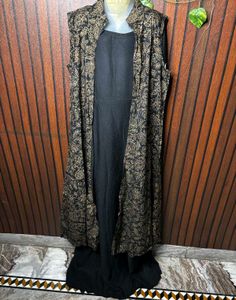 Elegant Black Kurta Set with Printed Jacket