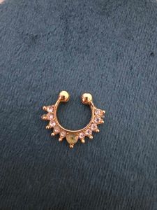 ✨️Dazzling Gold Septum Ring with Crystal✨️s