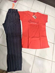 Comfortable Women's nightsuit pack off 3