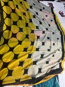 Floral Saree With Polka dot Prints