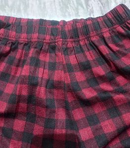 Red &amp; Black Checkered Jogger Pajamas (L-XL)