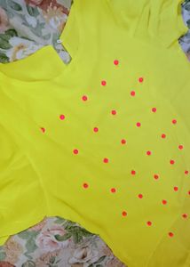 Yellow Top 😍