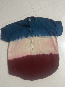 women tie and dye T-shirt