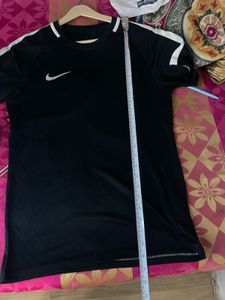 Nike Black T-Shirt