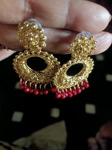 Earings