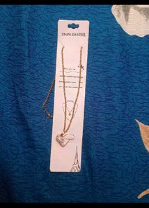 Big combo of 5 Earrings and pendant