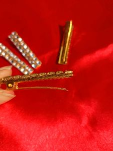 Sparkly Gold Hair Clips (2 pair)