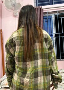 unisex Green Plaid Button-Up Shirt