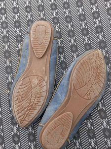 Stylish Denim Flats with Embellishments