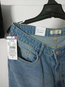 Women Light Washed High Rise Jeans