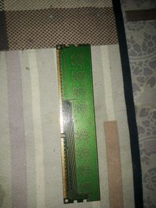SAMSUNG DDR3 4GB RAM
