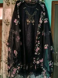 Elegant Black Floral Kurta Set