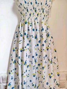 🔥 BUY 1, GET 1 FREE🔥Floral Smocked Midi Dress