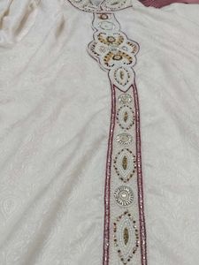 Elegant Embroidered Men's Kurta Set
