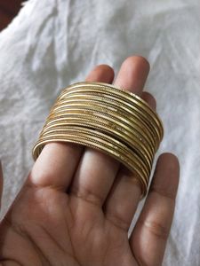 Metal Bangles Set
