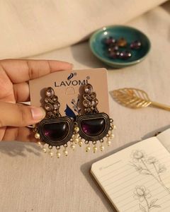 Lavomi Drop Earrings ✨