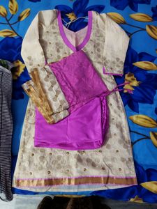 Elegant Indian Kurti Set - Size M