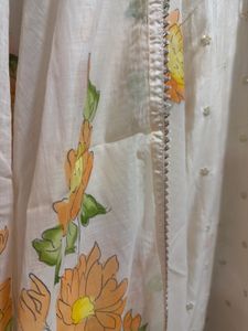 Elegant Cream Embroidered Kurta