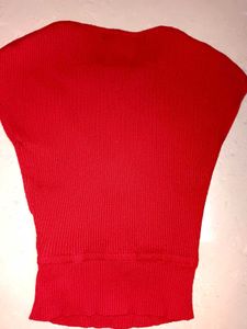 Chic Red Ribbed Cut-Out Top