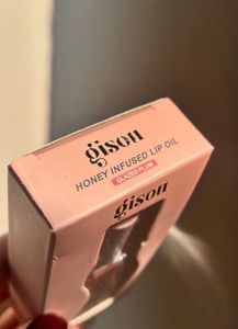 Gisou Honey Infused Lip Oil Glazed Plum