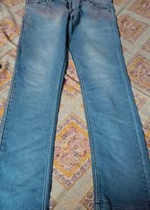Men's Light Wash Relaxed Fit Jeans