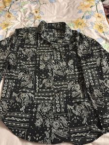 Black & White Paisley Print Button-Up Shirt