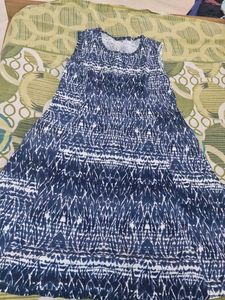 Stylish Blue & White Print Sleeveless Dress