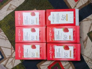 (Choose Any 1 Shade) Dot &amp; Key Tinted Sunscreen