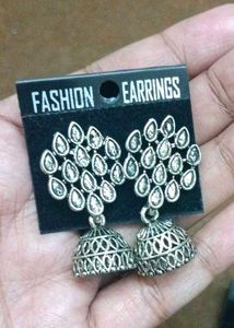 Silver Jhumka Earrings Set