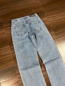 Light Wash Ripped Wide Leg Jeans