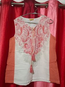 ottoNew Sleeveless Branded Top . Very Good Fittin