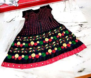 🍁Fully Embroidered Anarkali Kurti