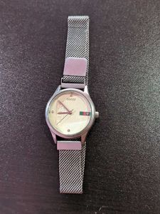 Gucci Women's Silver Mesh Band Watch