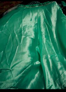 Beautifull Satin Ethnic Skirt size issue