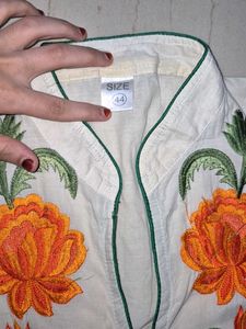 Floral Embroided Pure Kashmiri Kurta